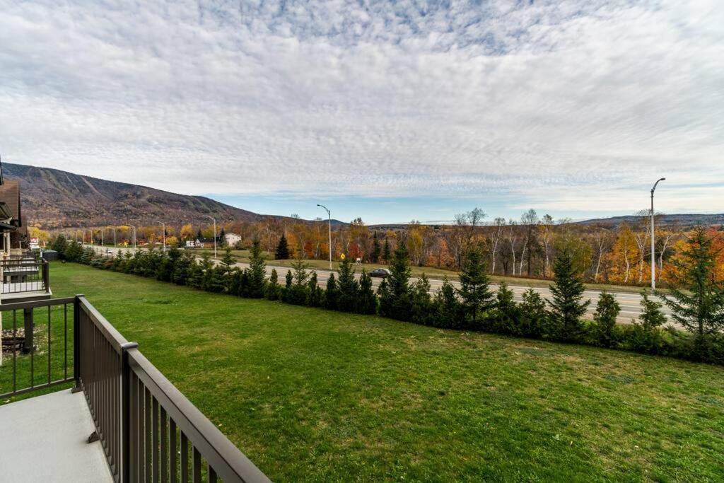 Initial - Boho - Mont-Sainte-Anne Apartment Beaupré Exterior photo